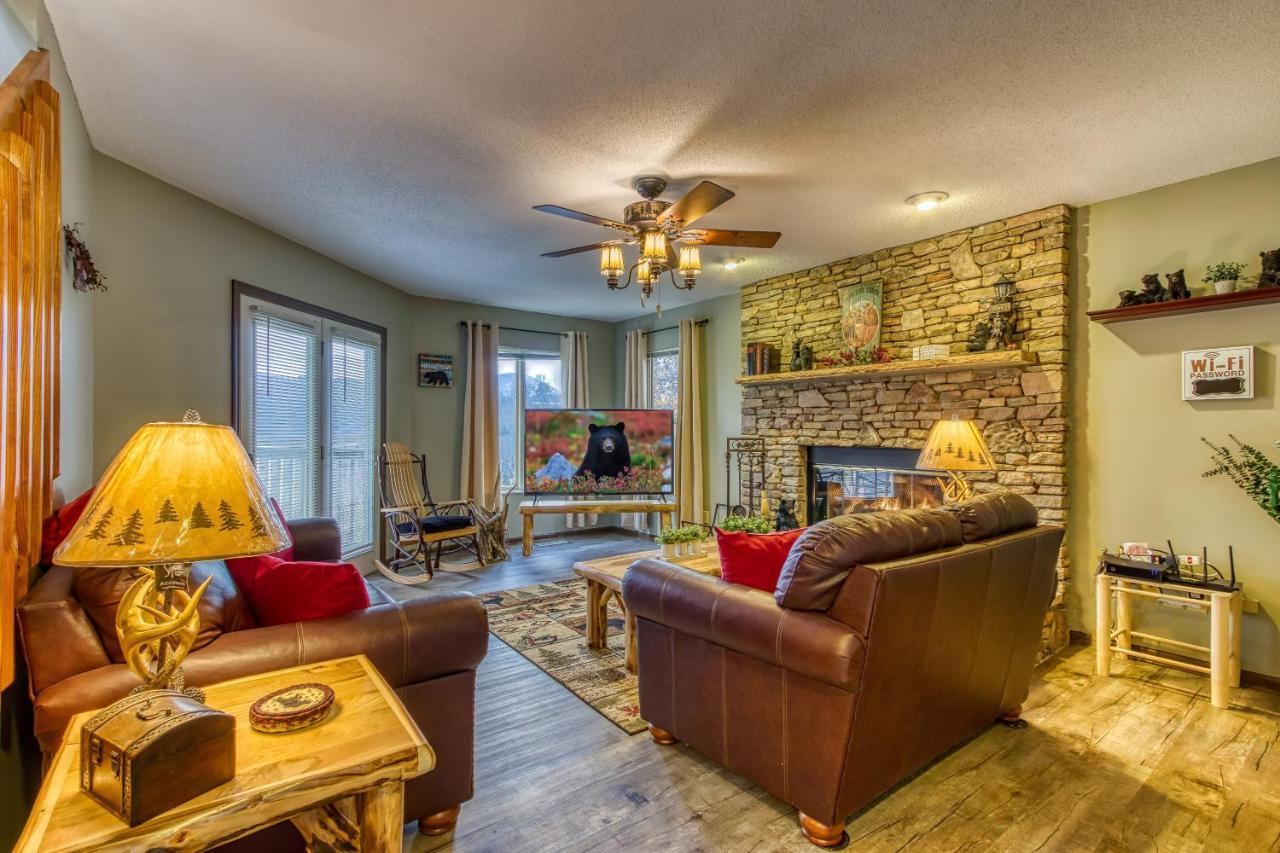3 Decks, Mtn Views! Tree Tops By Honeybearcabins - Luxury Rain Showers, 3 King Suites, Xl Hottub, Fireplace, Bear Sightings Gatlinburg Εξωτερικό φωτογραφία