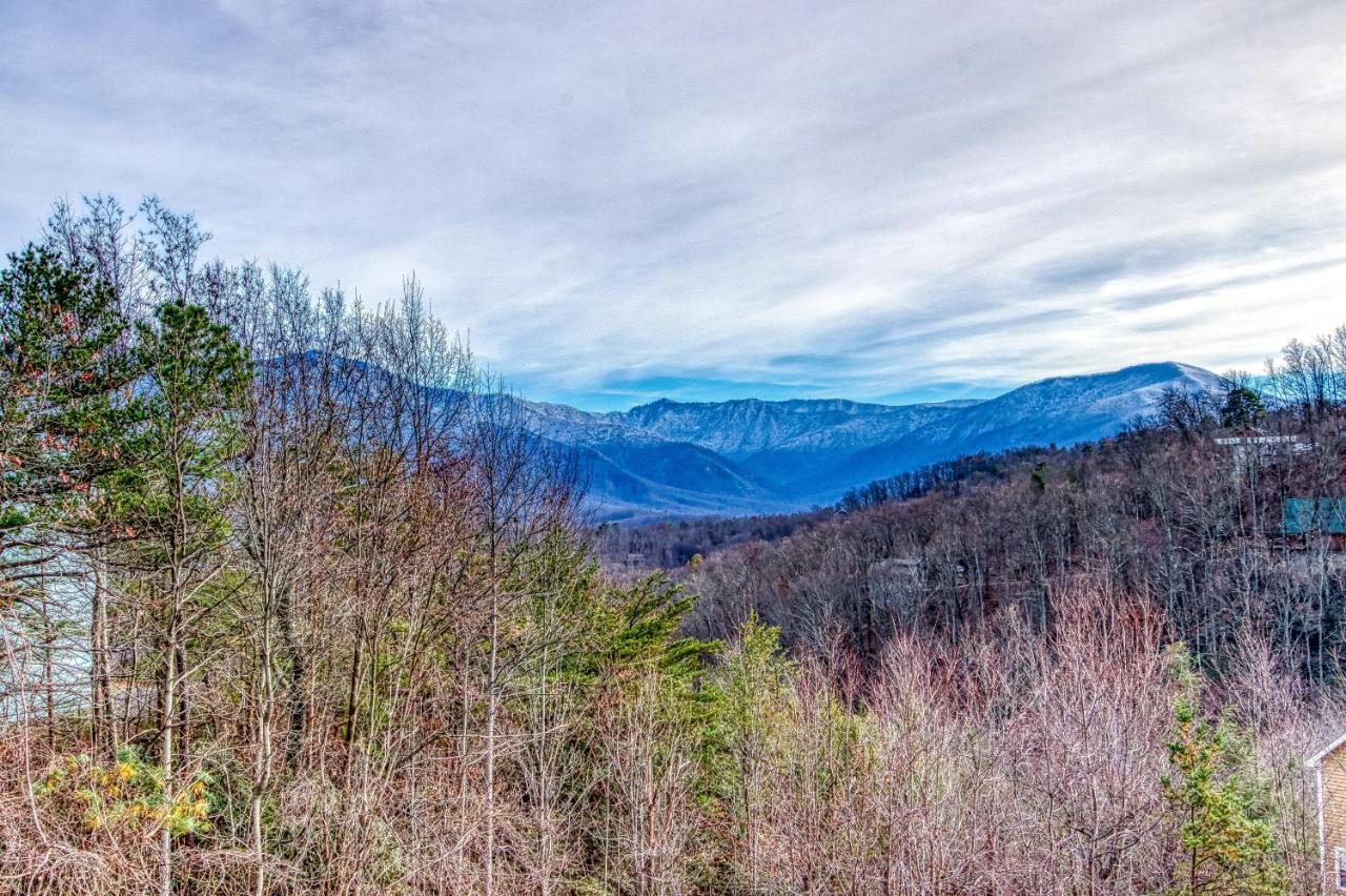 3 Decks, Mtn Views! Tree Tops By Honeybearcabins - Luxury Rain Showers, 3 King Suites, Xl Hottub, Fireplace, Bear Sightings Gatlinburg Εξωτερικό φωτογραφία