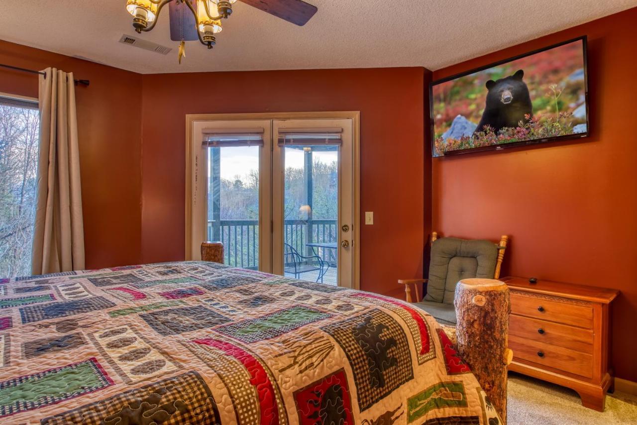 3 Decks, Mtn Views! Tree Tops By Honeybearcabins - Luxury Rain Showers, 3 King Suites, Xl Hottub, Fireplace, Bear Sightings Gatlinburg Εξωτερικό φωτογραφία