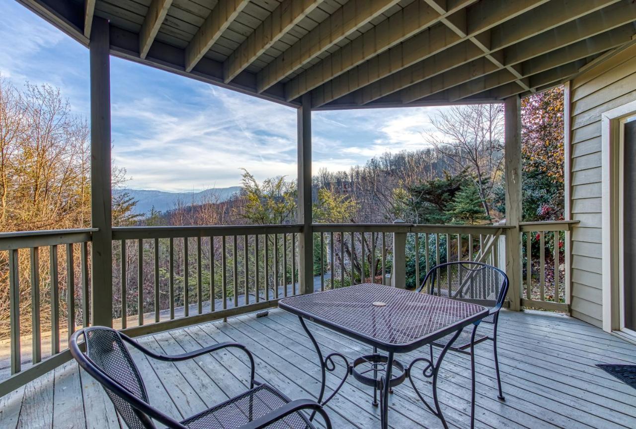 3 Decks, Mtn Views! Tree Tops By Honeybearcabins - Luxury Rain Showers, 3 King Suites, Xl Hottub, Fireplace, Bear Sightings Gatlinburg Εξωτερικό φωτογραφία