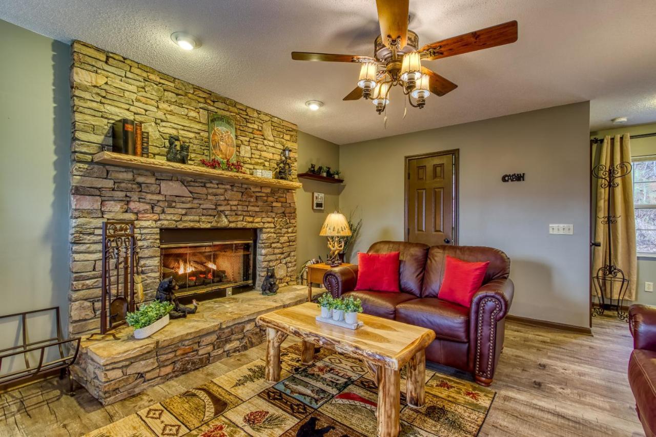 3 Decks, Mtn Views! Tree Tops By Honeybearcabins - Luxury Rain Showers, 3 King Suites, Xl Hottub, Fireplace, Bear Sightings Gatlinburg Εξωτερικό φωτογραφία