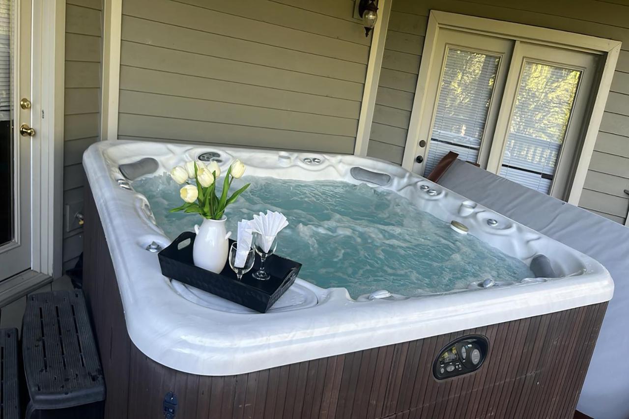 3 Decks, Mtn Views! Tree Tops By Honeybearcabins - Luxury Rain Showers, 3 King Suites, Xl Hottub, Fireplace, Bear Sightings Gatlinburg Εξωτερικό φωτογραφία